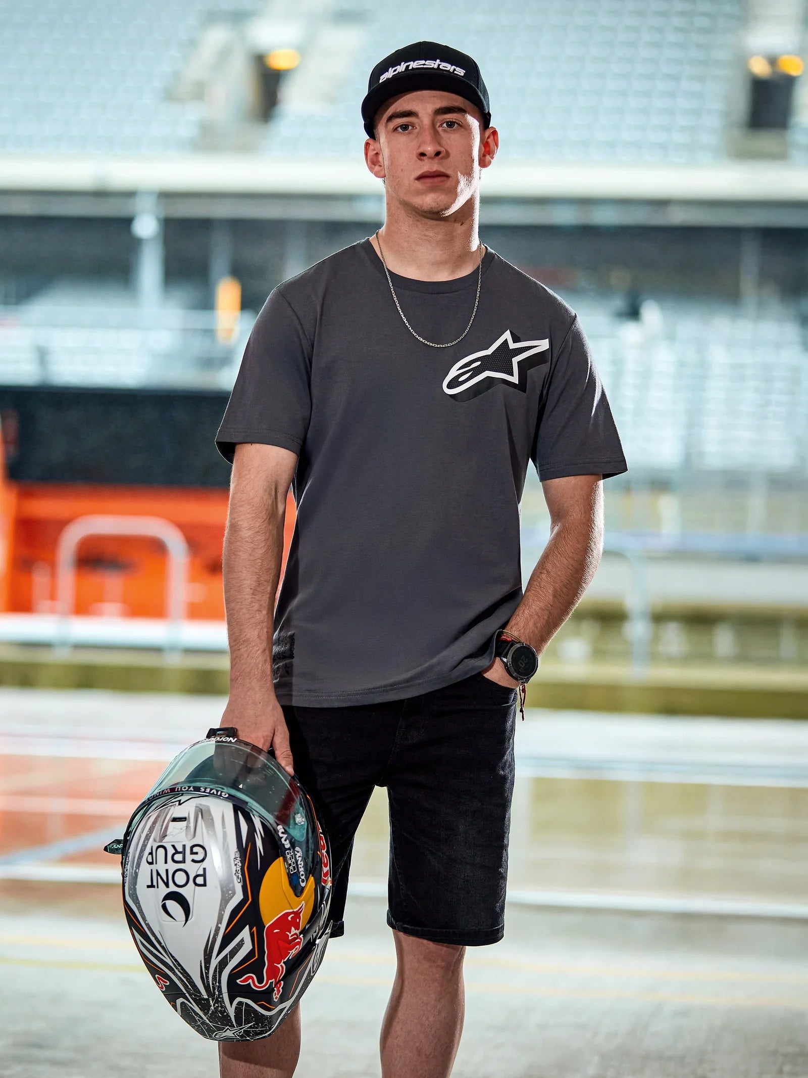 Chapeau Indent - Noir/Rouge